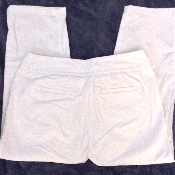 1pr.Women’s Petite Capri’s - Picture 2 of 6